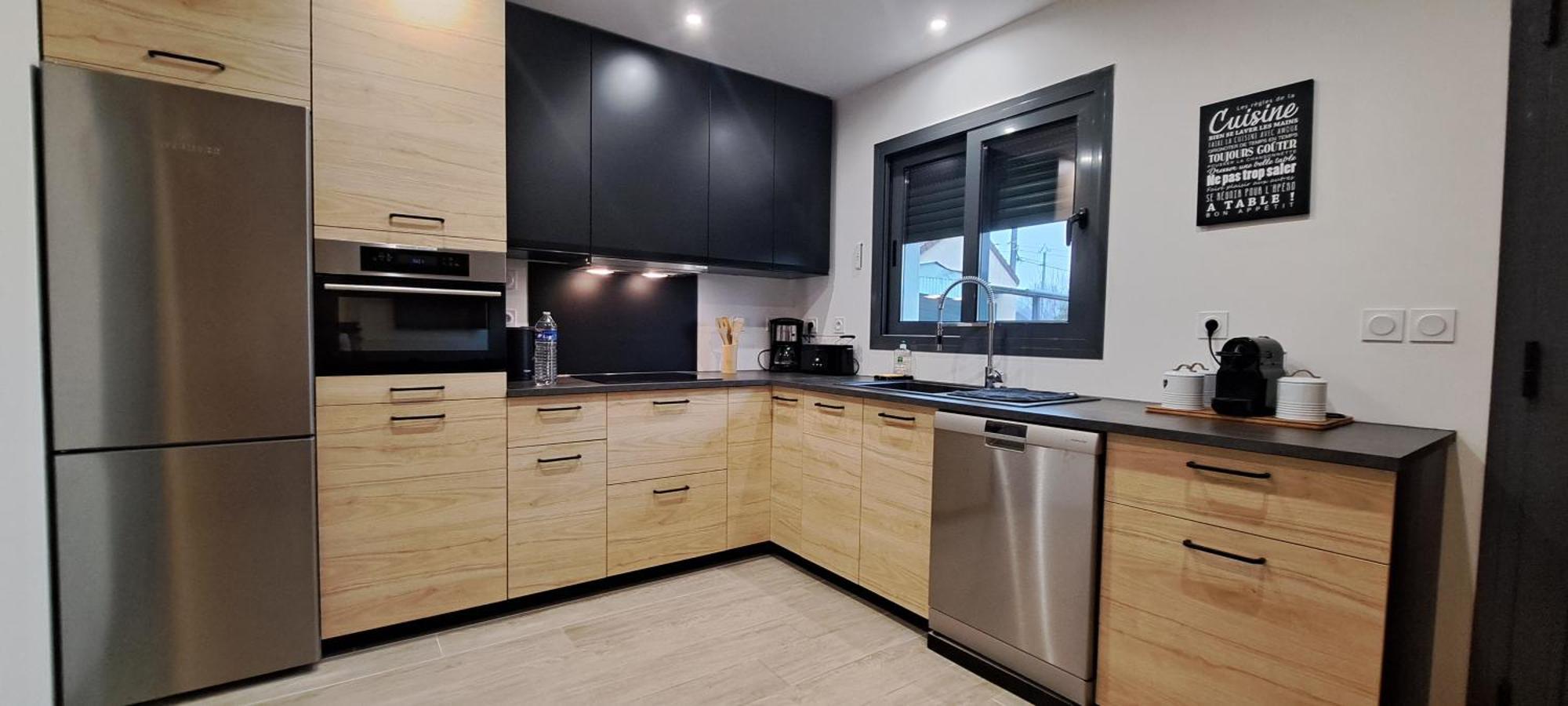 Pacific Green-80m2-clime-2 Big Suites-parking Prive 2 Cars-jardin-confort