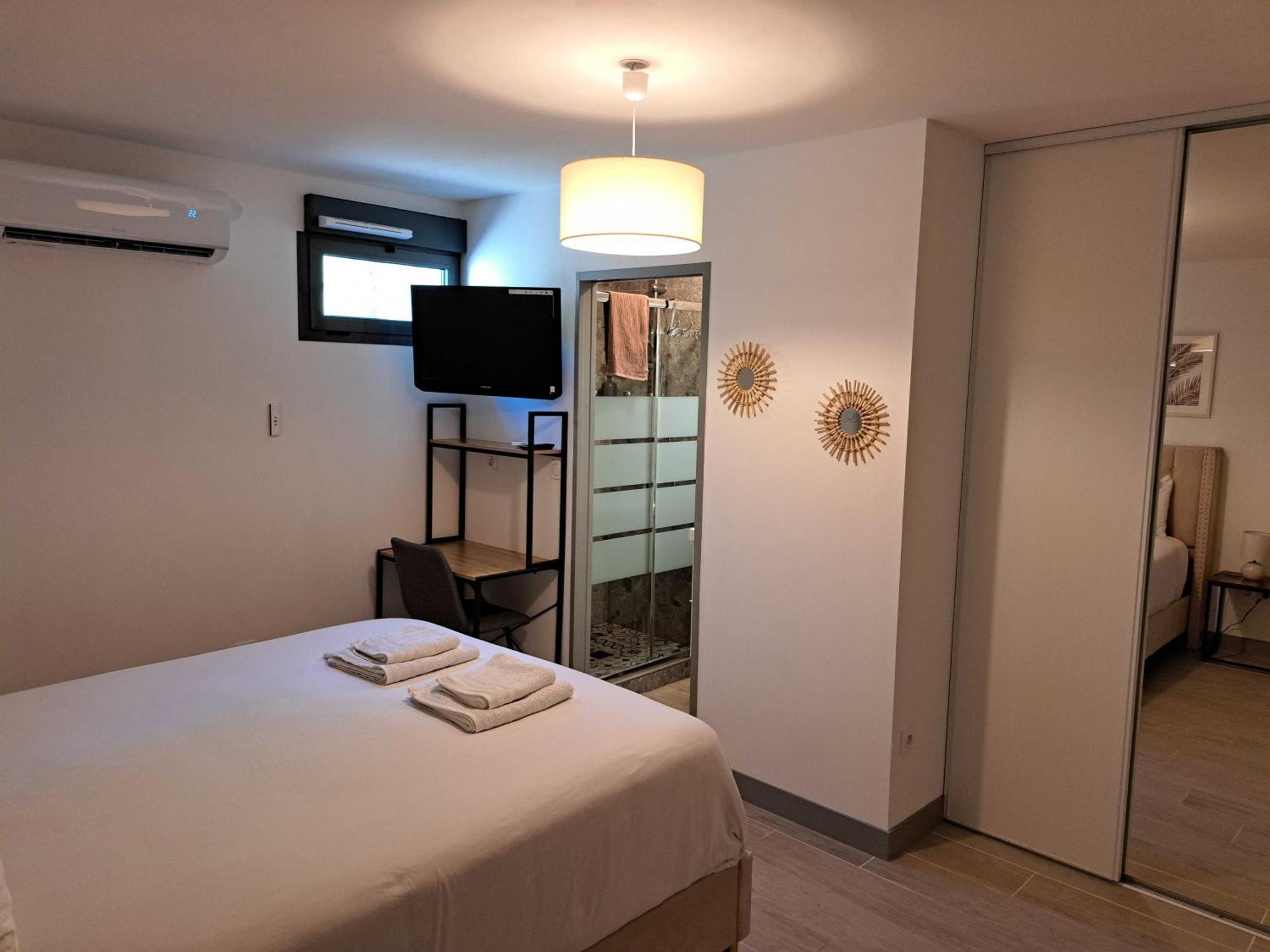 Pacific Green-80m2-clime-2 Big Suites-parking Prive 2 Cars-jardin-confort * Chalifert